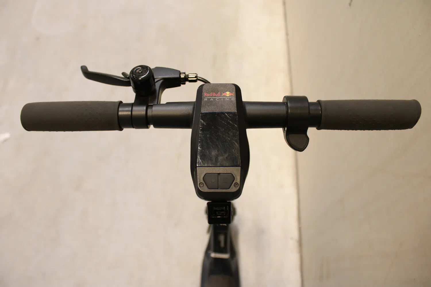 D-Ware Oracle Red Bull Racing E Scooter Roller Nine Rs 900 Rahmen 36 V Defektware - 4260186731358