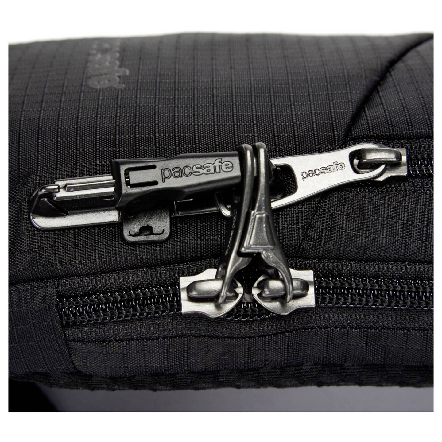 B-Ware Pacsafe Umhängetasche Sling Pack Tasche Vibe 150 2.5 L Schwarz 16x33x6cm - 688334053840