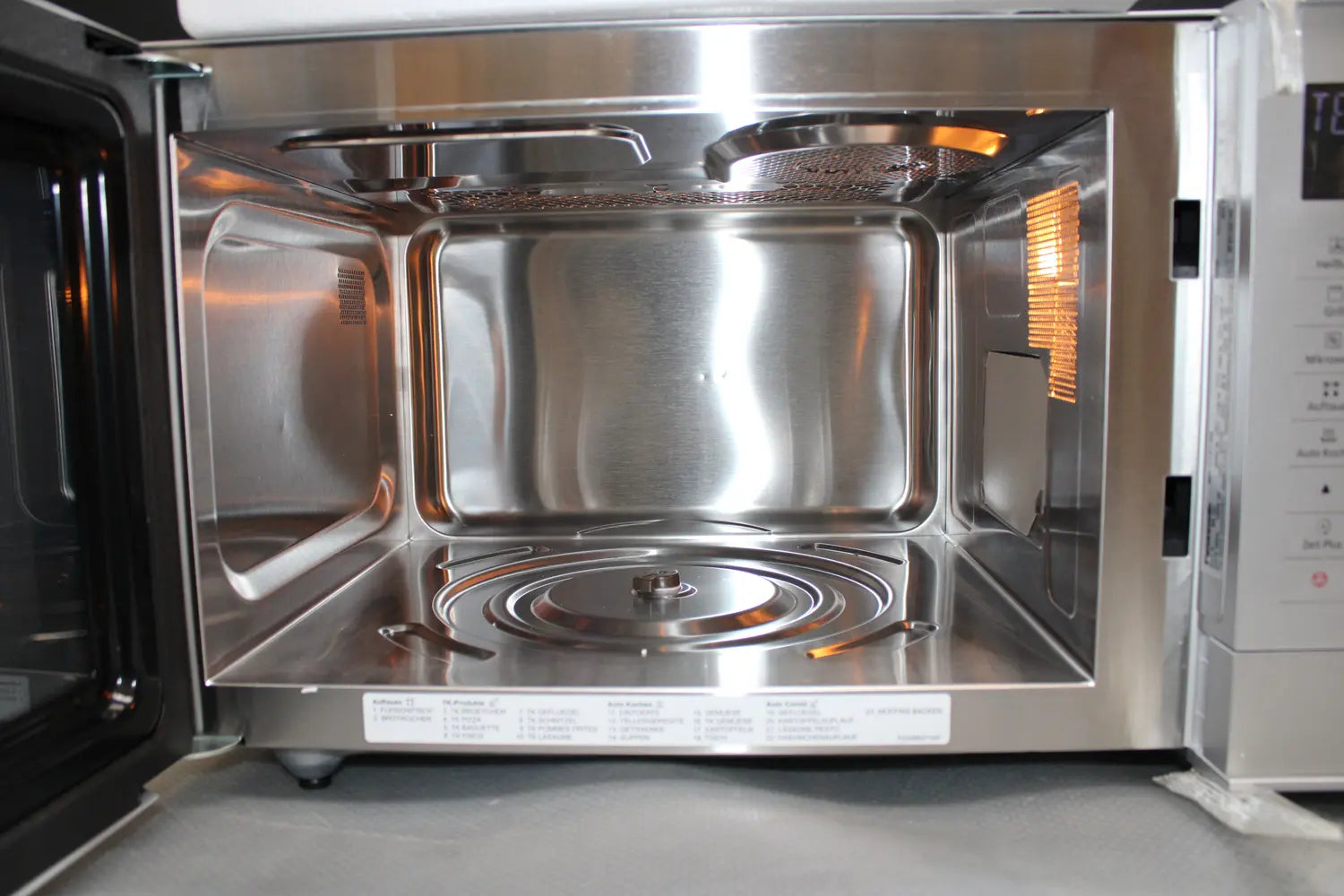 B-Ware Panasonic Nn Ct57 Jmgpg Mikrowelle Silber 27 Liter 1000 W Siehe Text/Foto - 5025232883134
