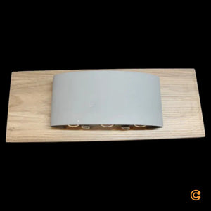 Descriptive image text