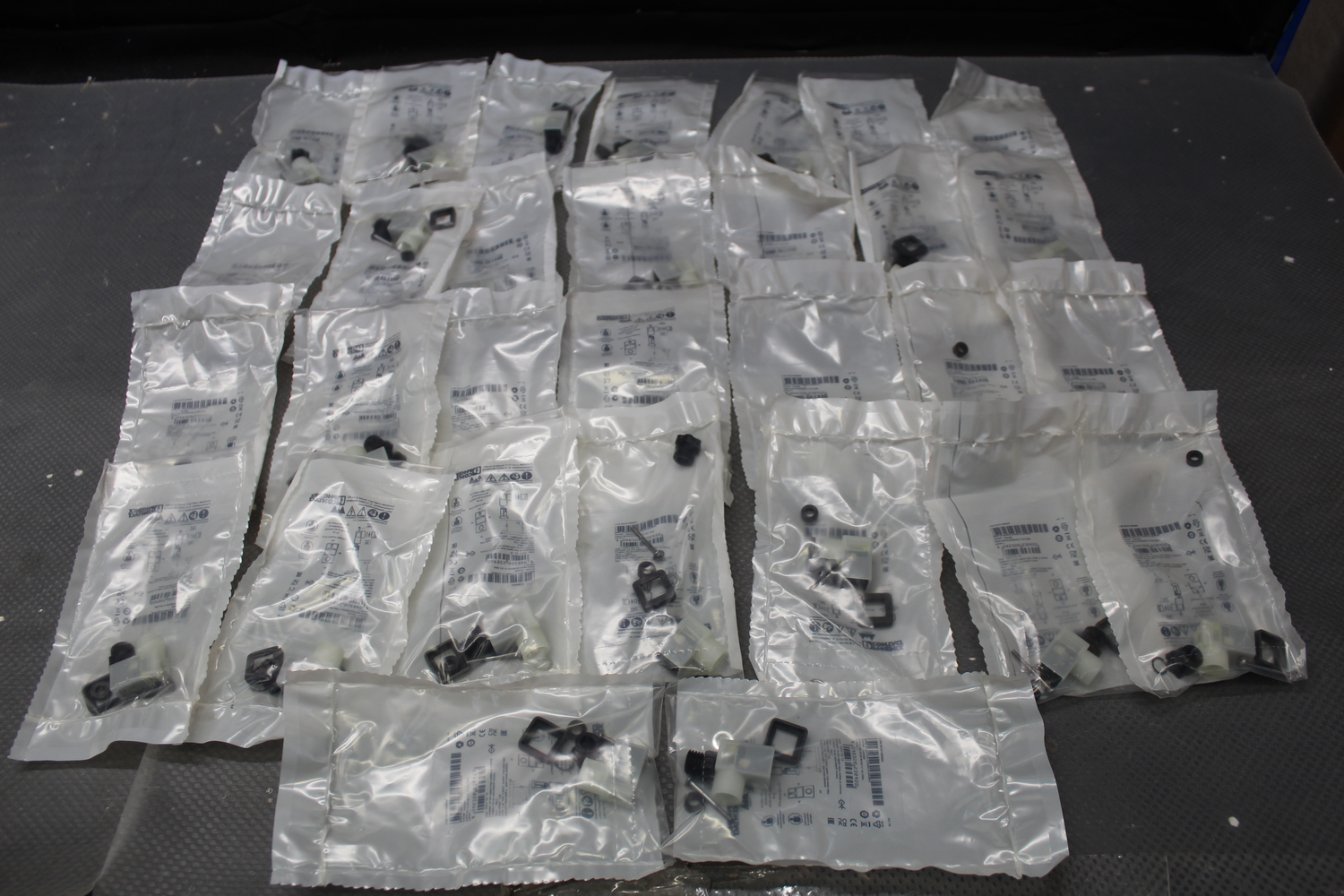 Phoenix Contact Ventilstecker Anschlussstecker 230 V Sacc Vb 3 Con  30 Stück B-Ware - 4046356536455