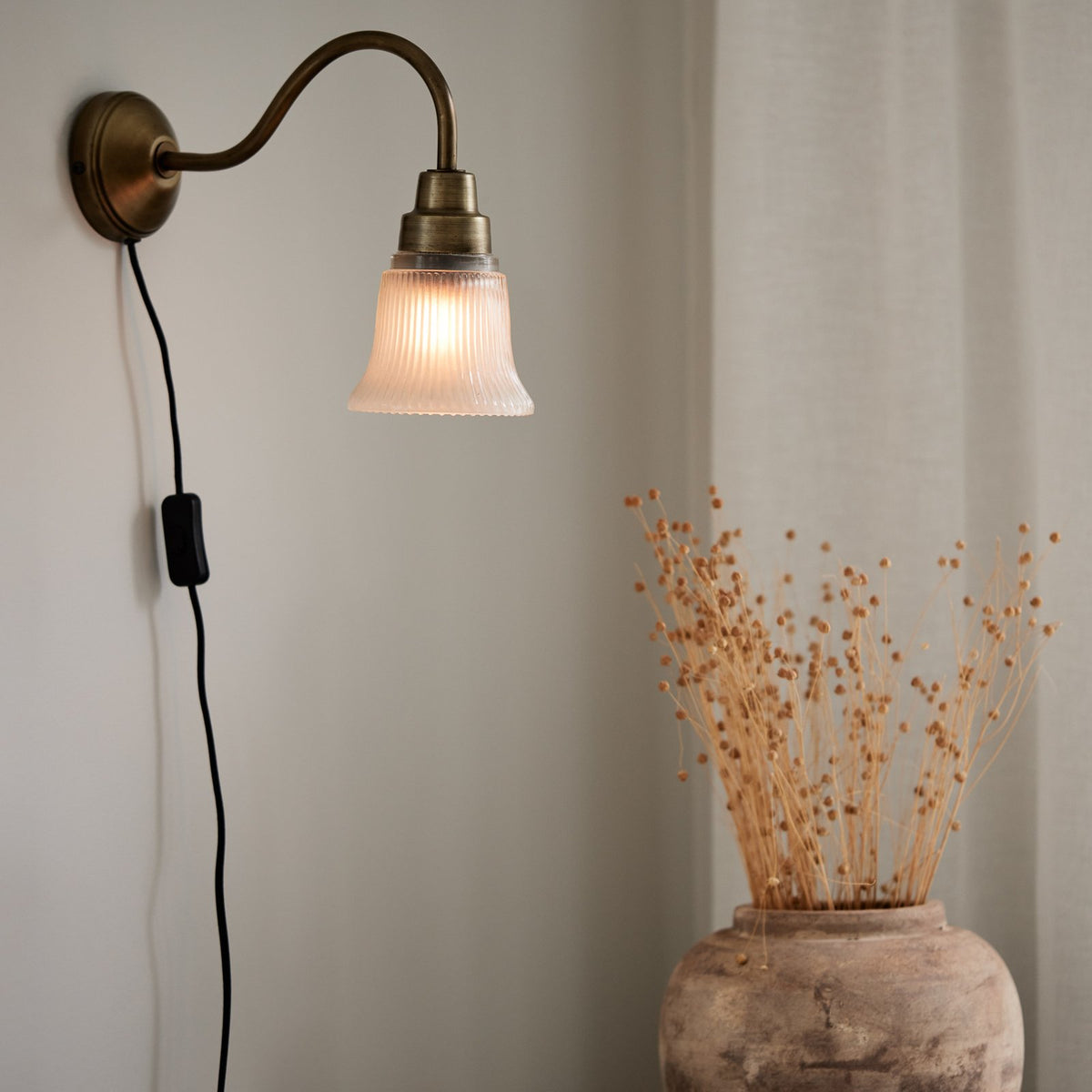 PR Home Wandleuchte Wandlampe Emmi messing patina Metall Glas Schalter Stecker - 7330976138463