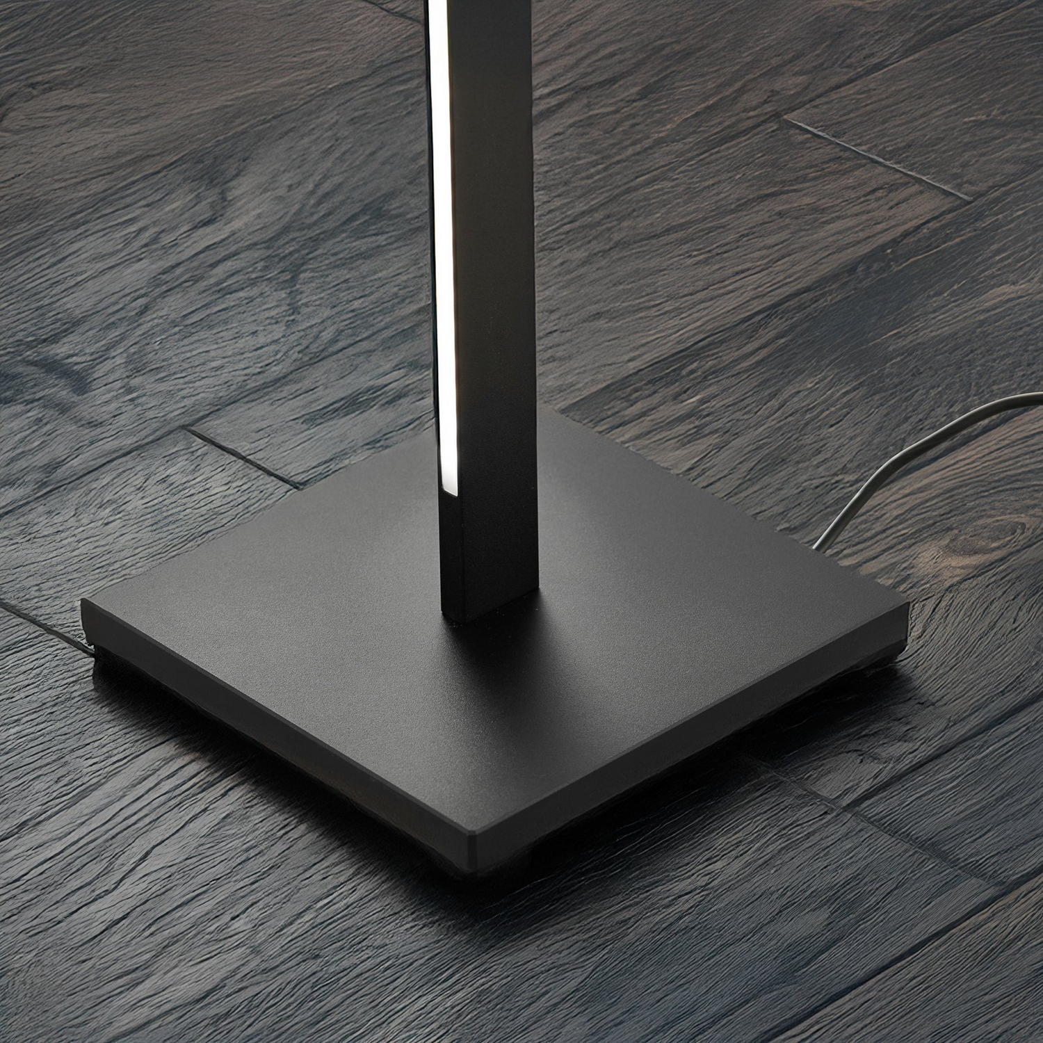Quitani Led Stehleuchte Kiera Eiche/Schwarz Matt Lampe Stehlampe Leuchte Spot B-Ware