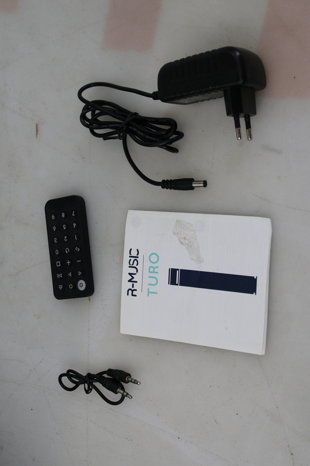 R-Music CD-Radio CD Player FM Bluetooth USB WMA Fernbedienung DEFEKTWARE - 3700527311401