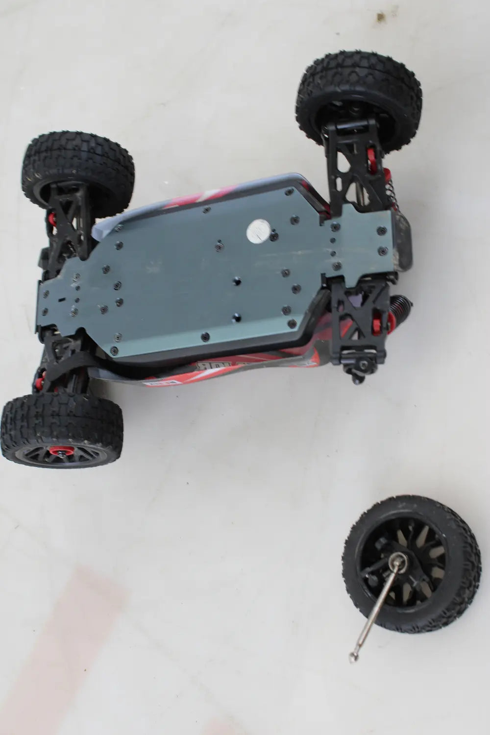 D-Ware Reely Major Rot Brushed 1:14 Rc Modellauto Elektro Buggy Modellbauauto Defekt - 4064161224497