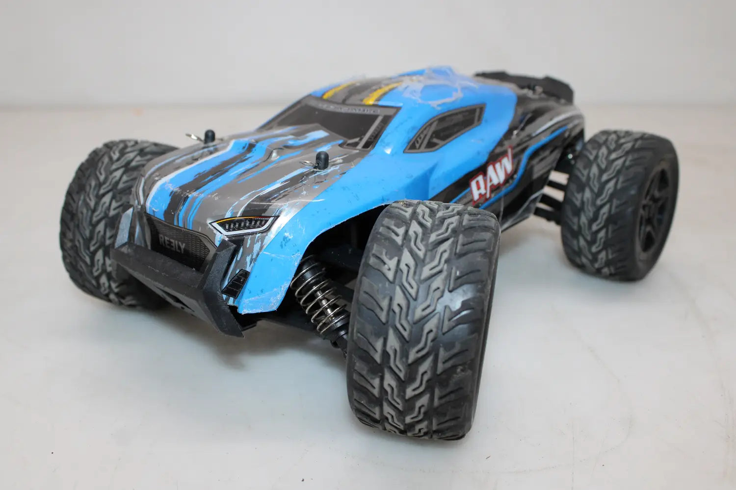 B-Ware Reely Blue Brushed 1:14 Rc Modellauto Elektroauto Allradantrieb Siehe Text/Foto - 4064161189765