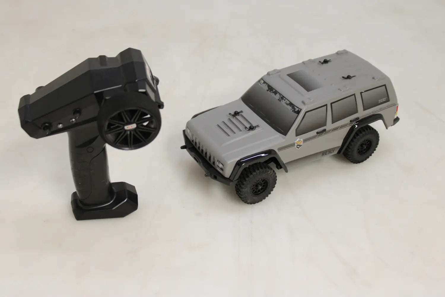 D-Ware Reely Free Men 1:10 Rc Modellauto Elektro Crawler Allradantrieb Defektware - 4053199921287