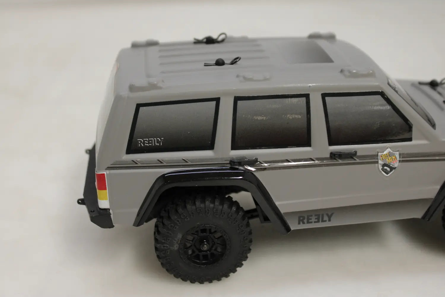 D-Ware Reely Free Men 1:10 Rc Modellauto Elektro Crawler Allradantrieb Defektware - 4053199921287