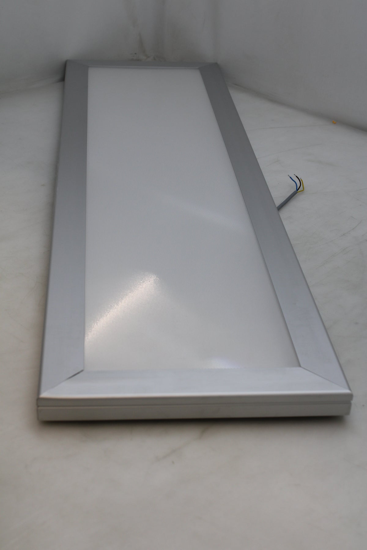 Regiolux Mikroprismatische LED-Deckenleuchte Visula BAP 120 SIEHE TEXT/FOTO - 8035016