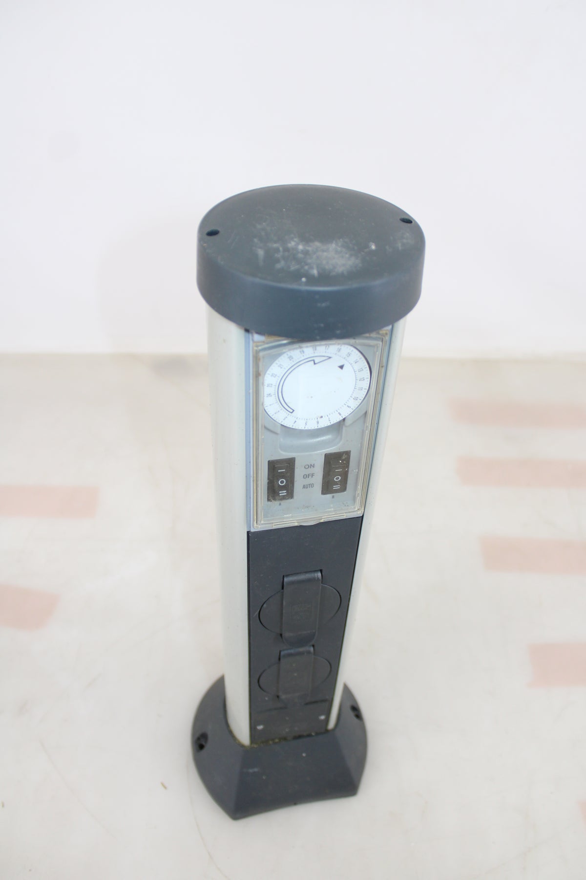REV Gartensteckdose Außensteckdose Zeitschaltuhr Silber 2fach DEFEKTWARE - 4006341701541