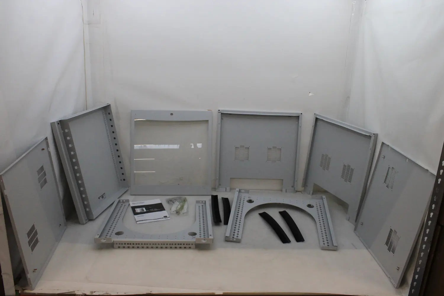 C-Ware Rittal Gehäuse 19 Zoll Netzwerkschrank Serverschränke Wandgehäuse Siehe Text/Foto - 4028177551459