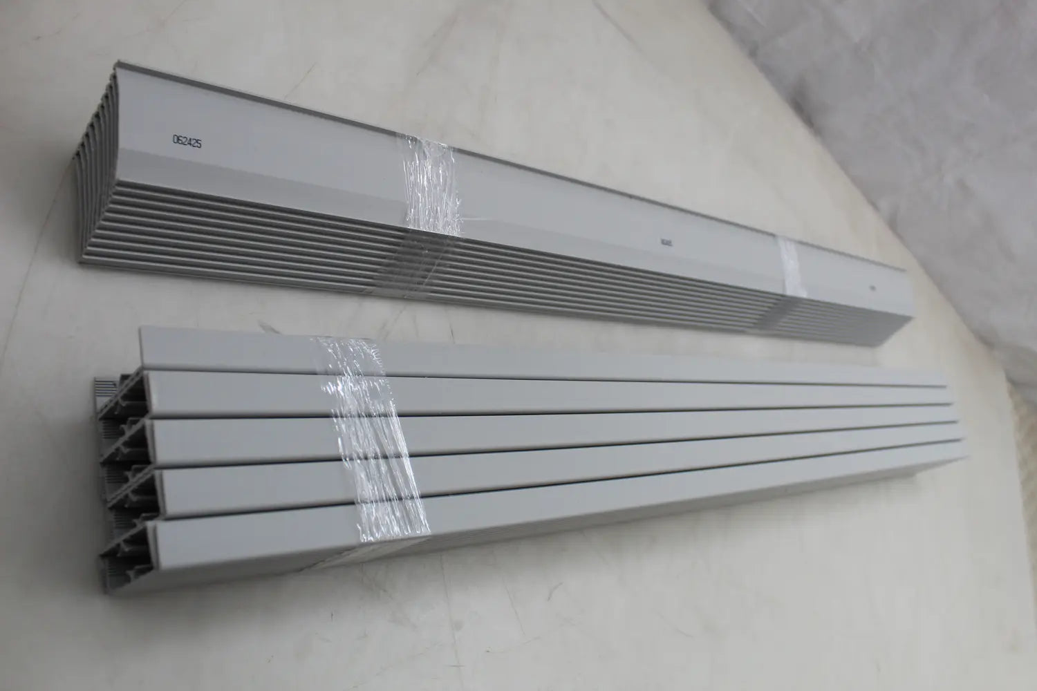 B-Ware Rittal Abdeckprofil Busbar 40x10 Bis 60x10mm Sv3085000 10 Stück Siehe Text/Foto - 4028177036239