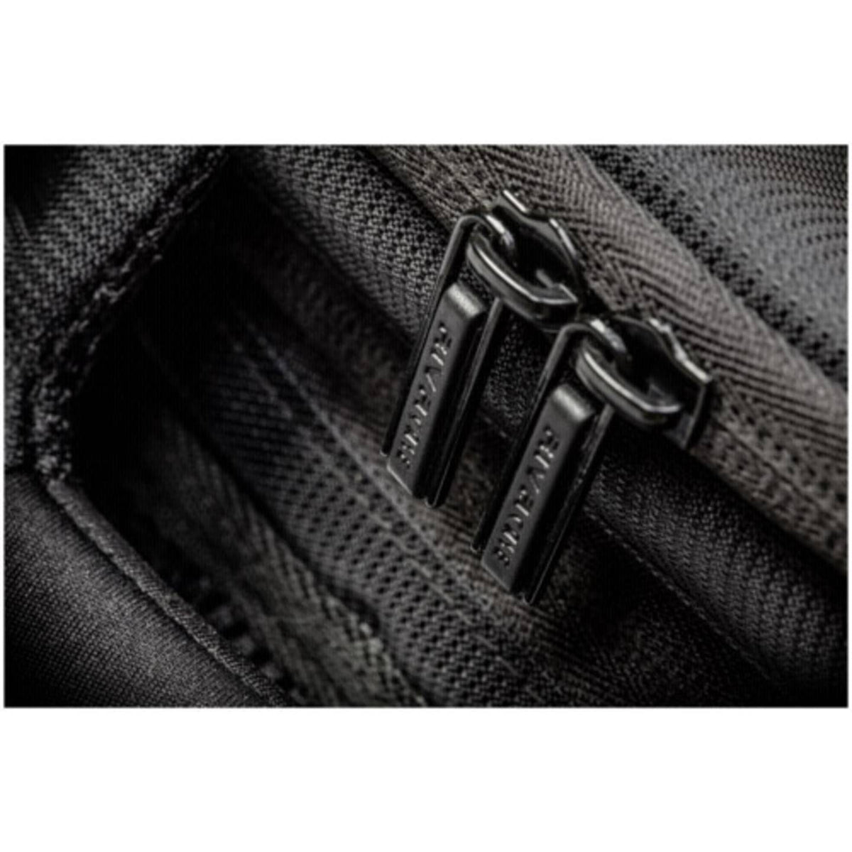 Rivacase Rucksack 7470 (PS) Kameratasche Notebooktasche schwarz grün Trennwä4 - 6901801074709