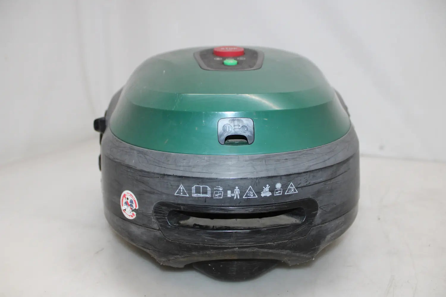 D-Ware Robomow Rt700 Mähroboter Geeignet Für Fläche 700 M² Gartengeräte Defektware - 4008423919974