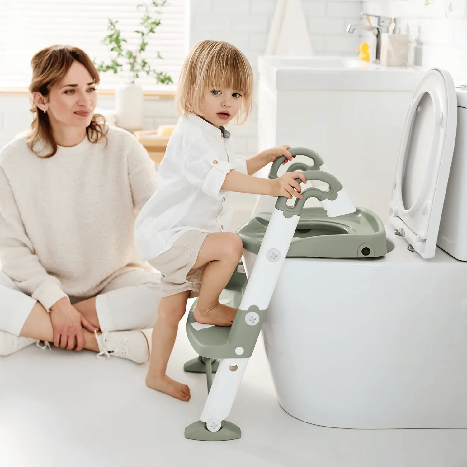 B-Ware Rotho Babydesign Toilettentrainer Töpfchentrainer Ava Sage Green Kinderleiter - 7610859276261