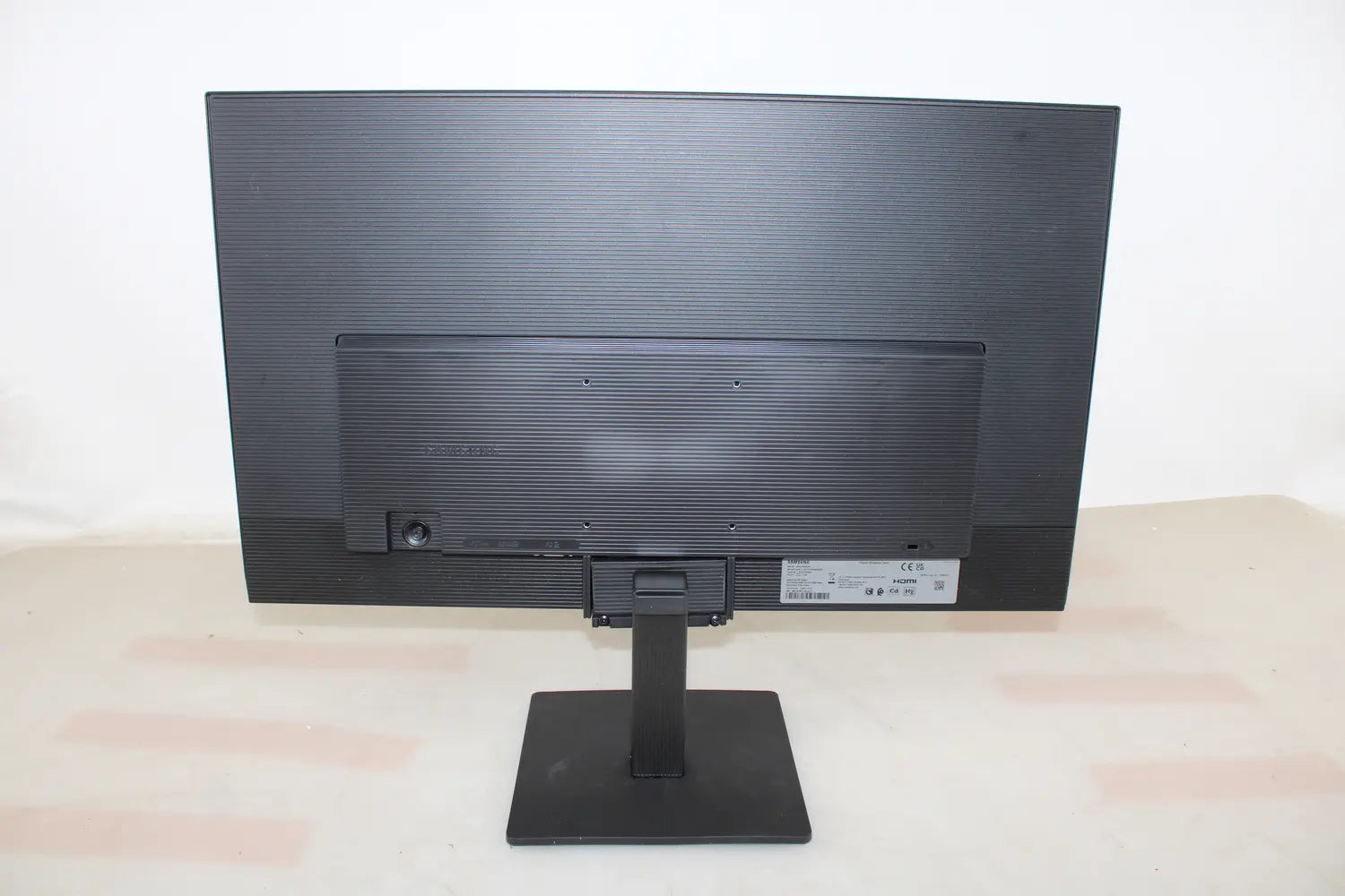 D-Ware Samsung Monitor 27 Zoll Led Essential S3 S27 D304 Gau Schwarz Full Hd Defektware - 8806095803043