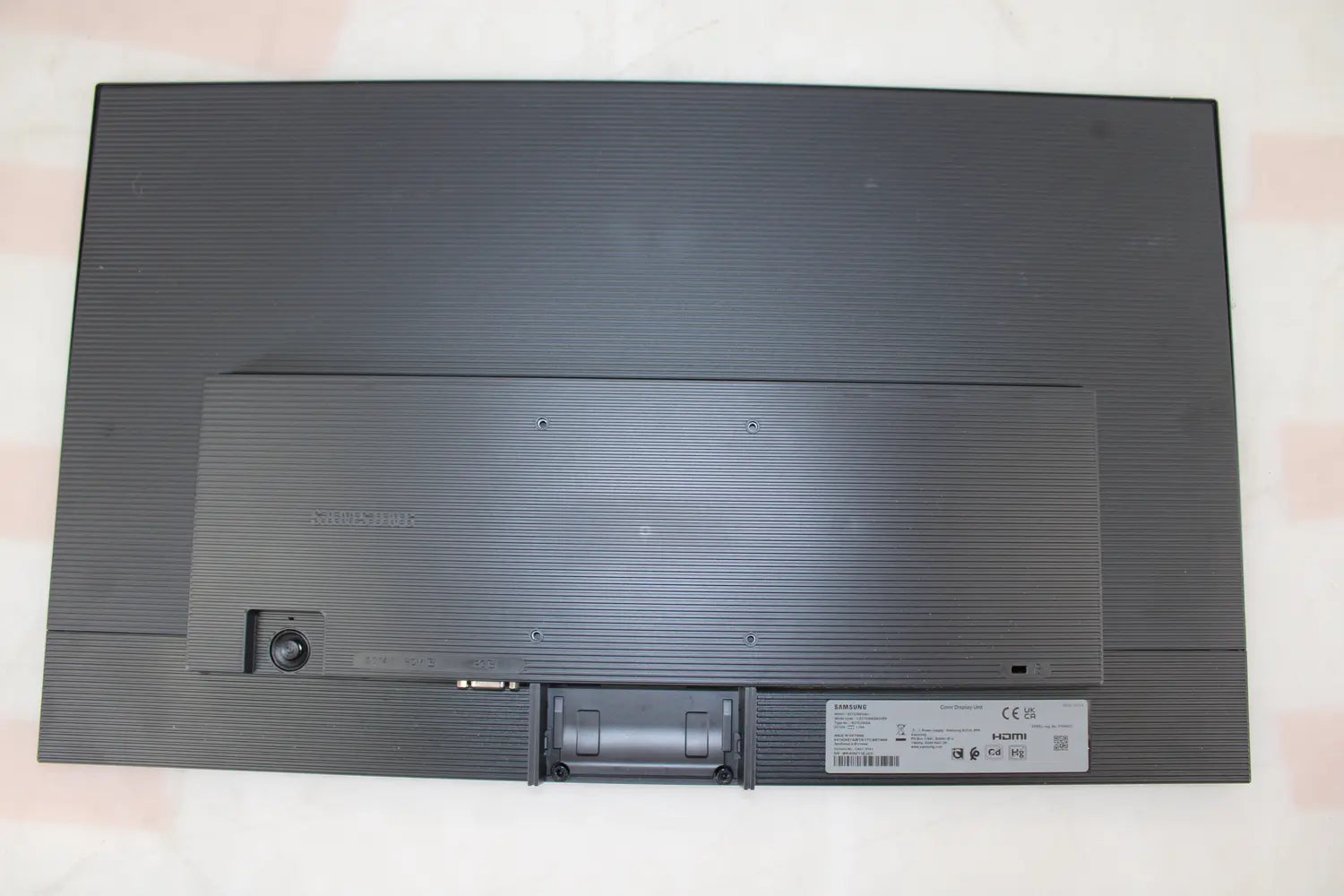 D-Ware Samsung Monitor 27 Zoll Led Essential S3 S27 D304 Gau Schwarz Full Hd Defektware - 8806095803043