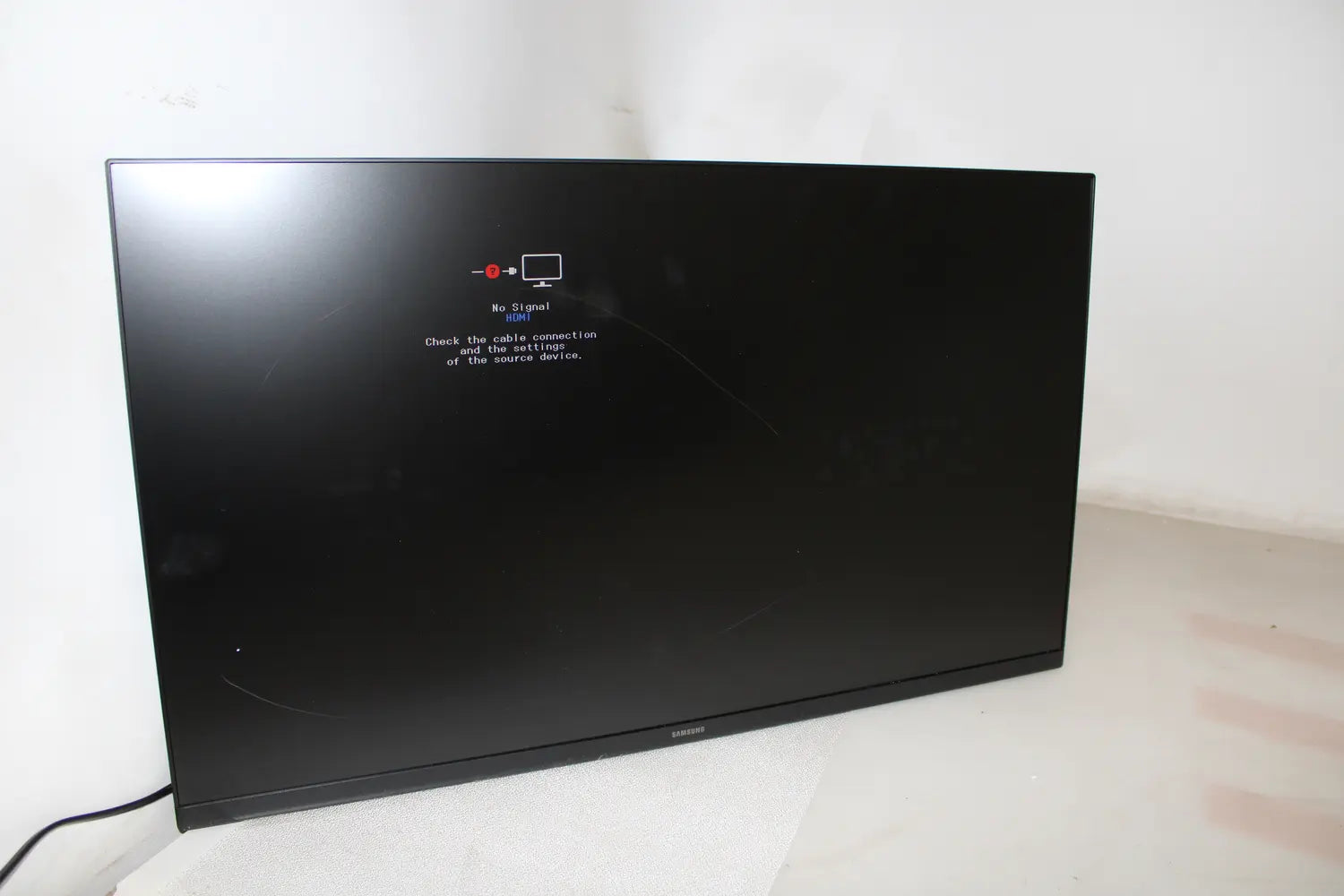 D-Ware Samsung Monitor 27 Zoll Led Essential S3 S27 D304 Gau Schwarz Full Hd Defektware - 8806095803043