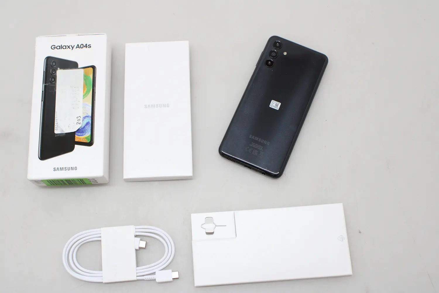 B-Ware Samsung Galaxy A04s Smartphone 32 Gb 16.5 Cm 6.5 Zoll Schwarz Android 12 Dual Sim - 8806094581874