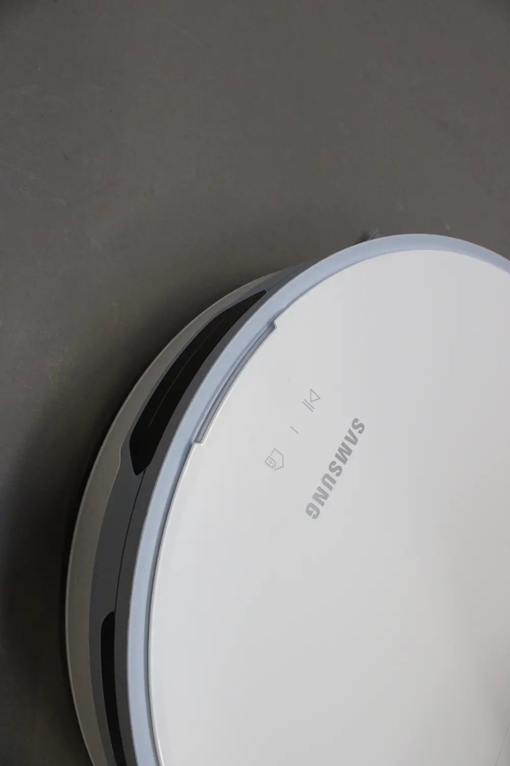 D-Ware Samsung Jet Bot+Misty White Satin Blue Saugroboter Weiß Sauger Defektware - 8806094432848