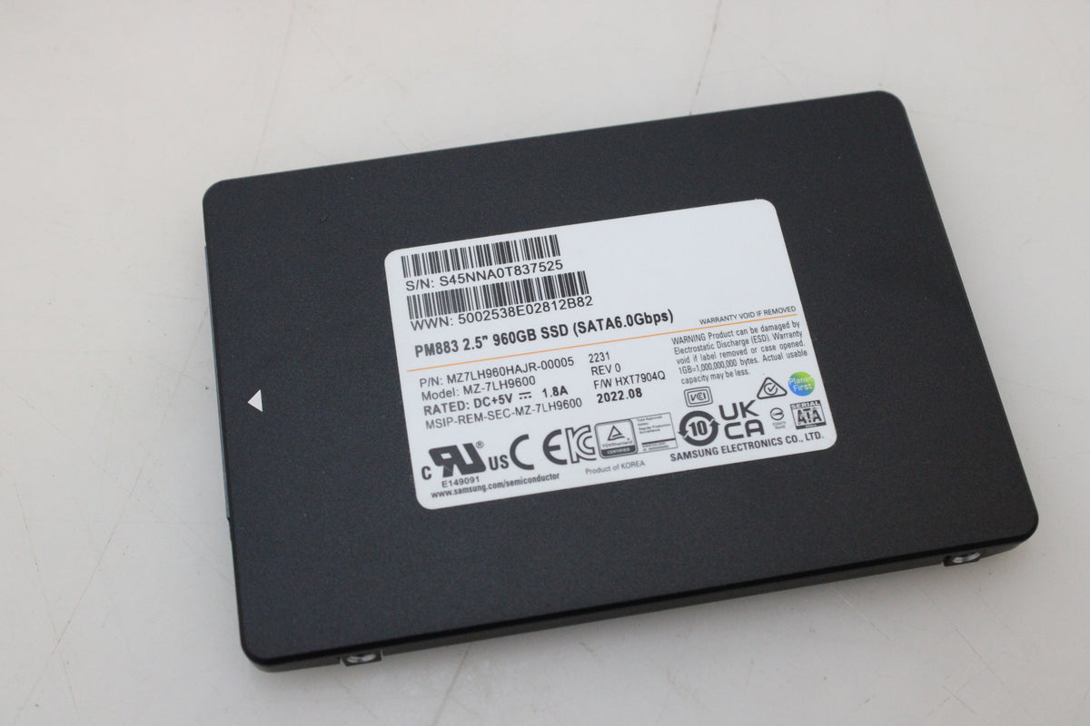 Samsung SSD Festplatte Server PM893 2,5 SATA Serial ATA 960 GB SIEHE TEXT/FOTO - 4260580377374