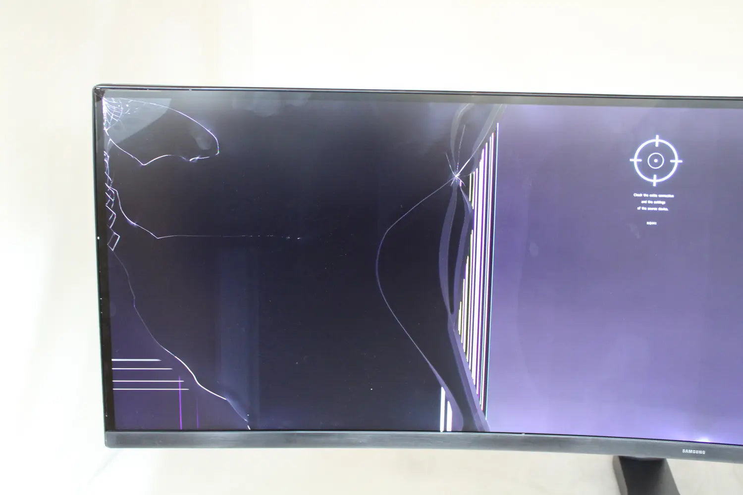 D-Ware Samsung View Finity S9 Ls49 C950 Uauxen Curved Monitor 49″ 120 Hz Defektware - 8806095251233