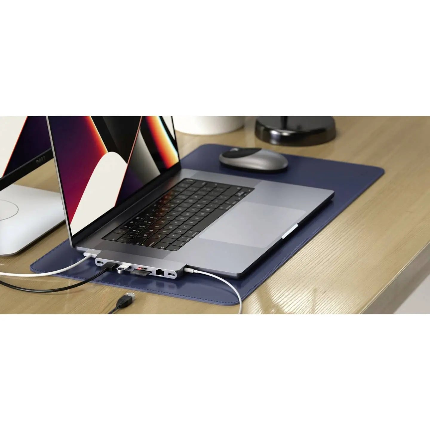 B-Ware Satechi Dockingstation Usb Hub Pro Hub Max Space Gray Mac Book Pro Air Usb C - 810086360314