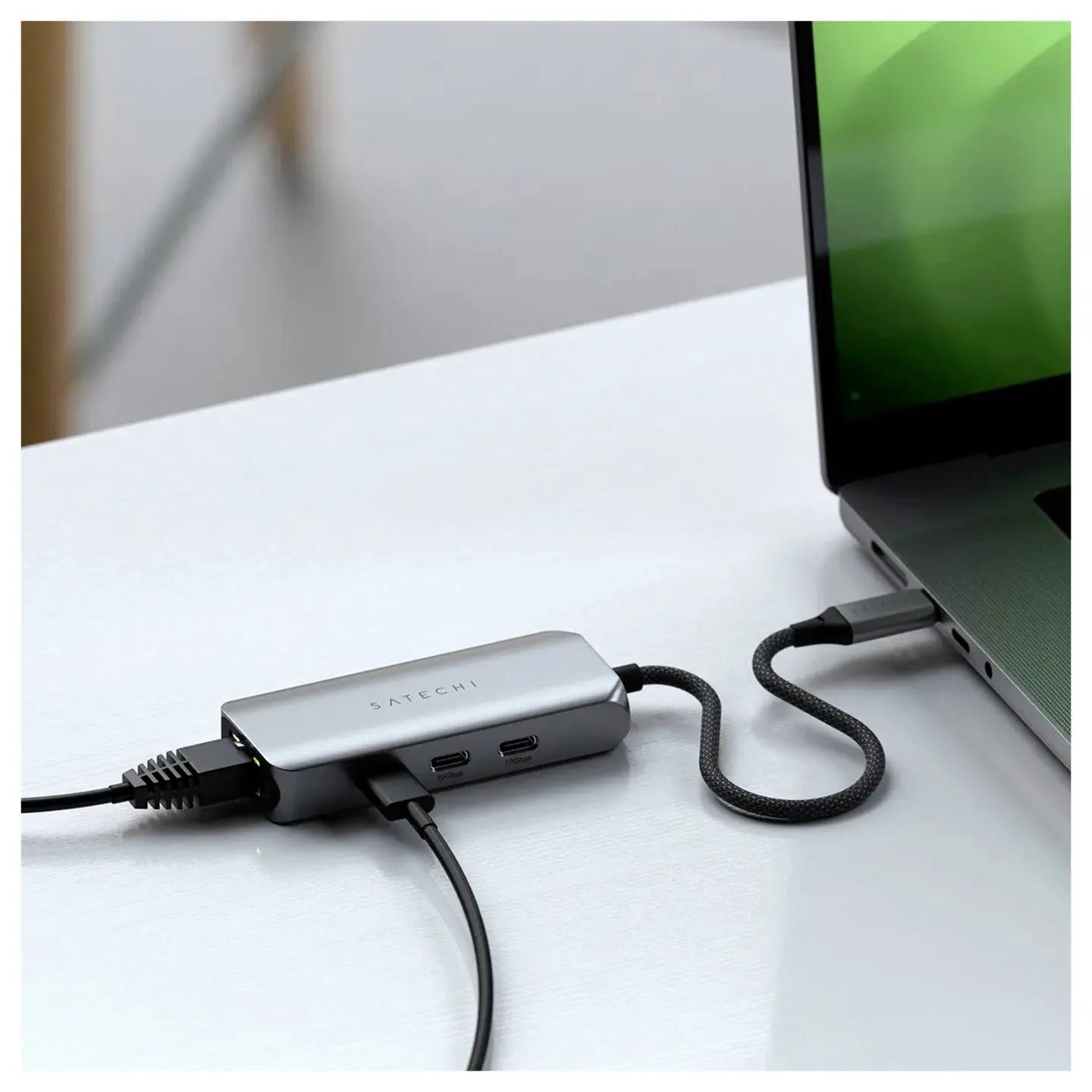 B-Ware Satechi Dockingstation 4 Port Hub Usb C Lan Grau Für Mac Book I Pad I Phone Apple - 810086361342