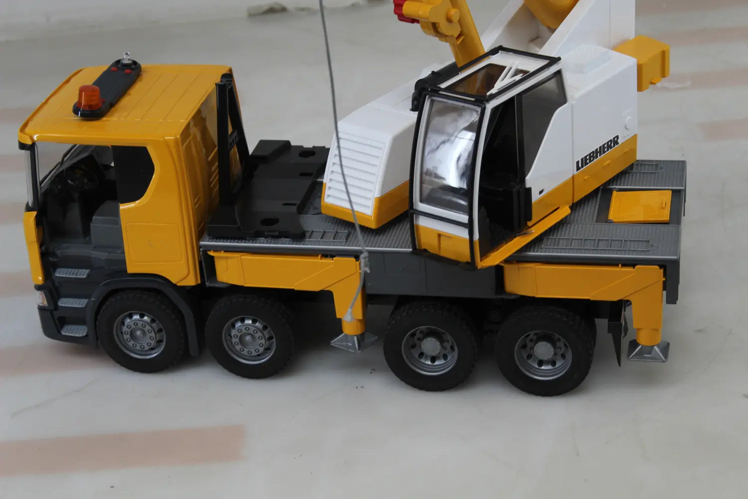 C-Ware Bruder Scania Super 560 R Liebherr Kran Lkw Kranmodell Spielzeug Siehe Text/Foto - 4001702035716