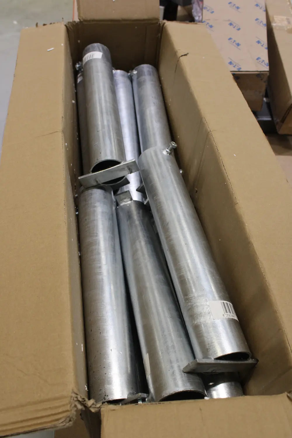 B-Ware Schake Bodenhülse Pfostenhülse Rohrpfosten ø60mm Verschraubungen 400mm 16 Stück - 4250384710156