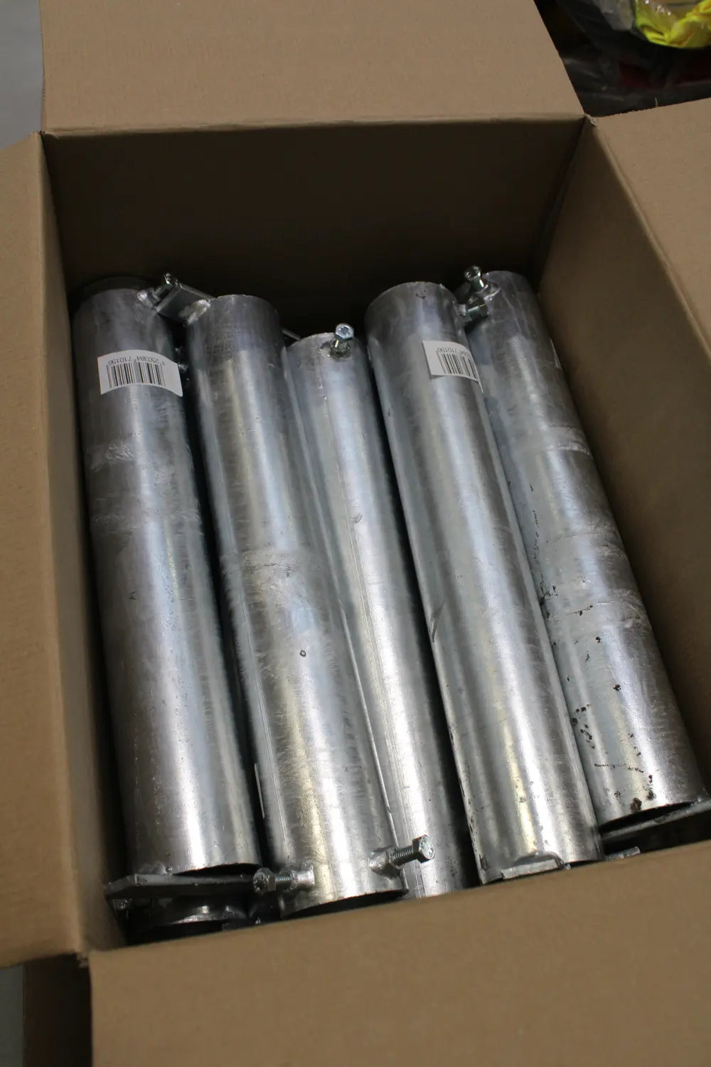 B-Ware Schake Bodenhülse Pfostenhülse Rohrpfosten ø60mm Verschraubungen 9 Stück - 4250384710156