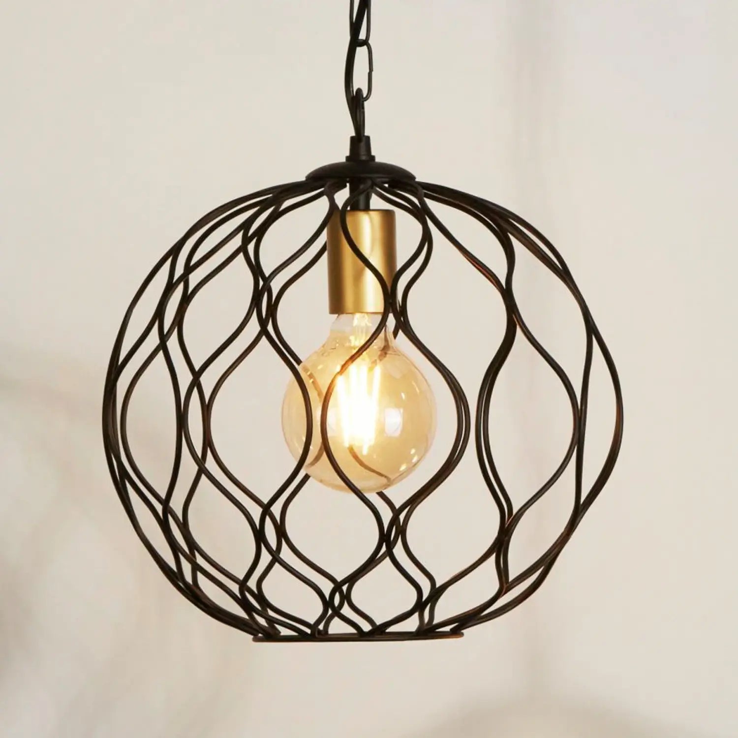B-Ware Searchlight Hängeleuchte Pendelleuchte Lampe Finesse Schwarz Gold ø31,5 Cm E27 - 5053423158471