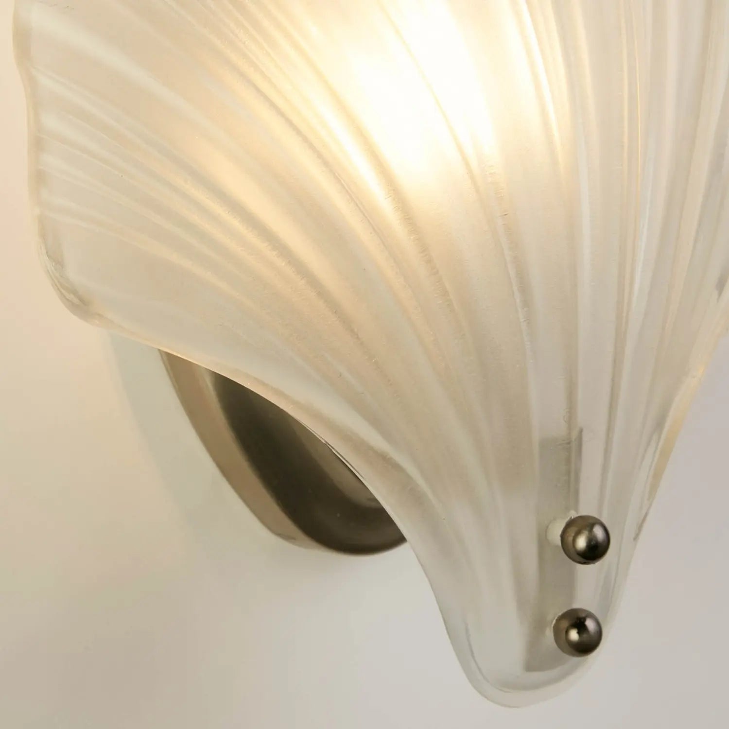 B-Ware Searchlight Wandleuchte Leuchte Shell Weiß Satiniert Muschelform Glas Ip44