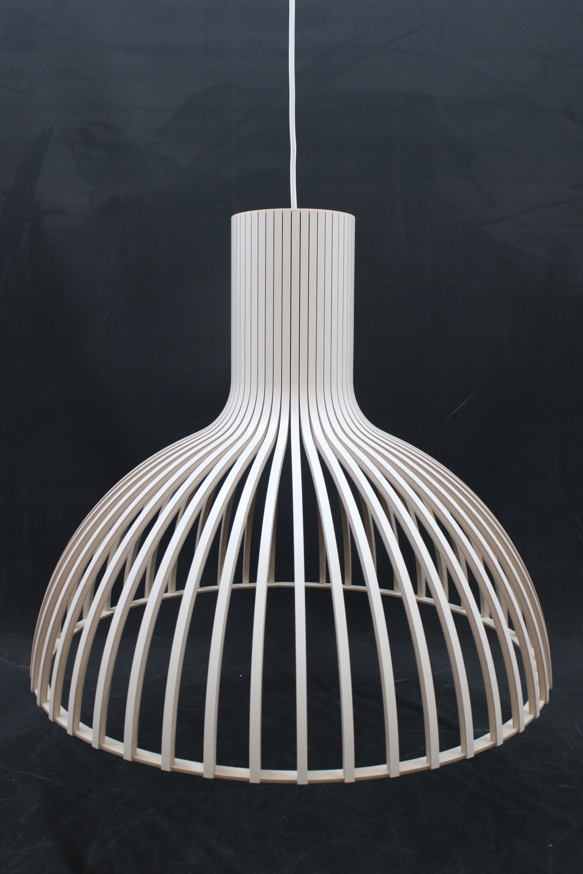 Secto Victo 4250 Pendelleuchte Deckenlampe Hängeleuchte Ø 56 x H 48 cm weiß - 6430053140394