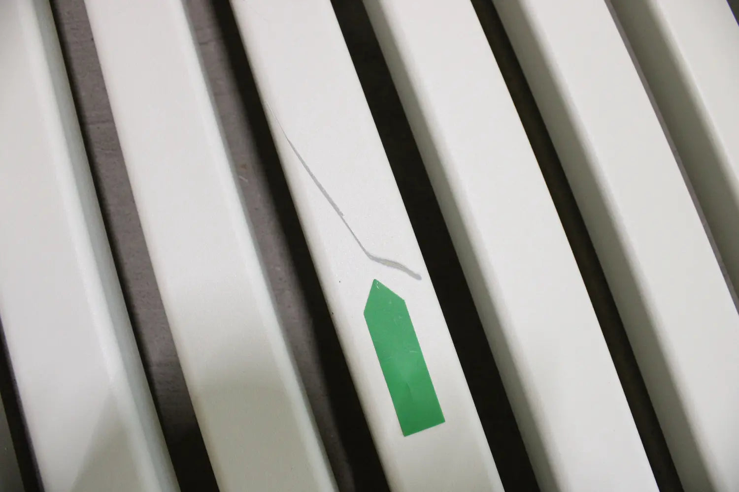 B-Ware Emu Segno Gartenbank Sitzbank Bank 128cm Stahl Weiß Outdoor Siehe Text/Foto - 8021988493679