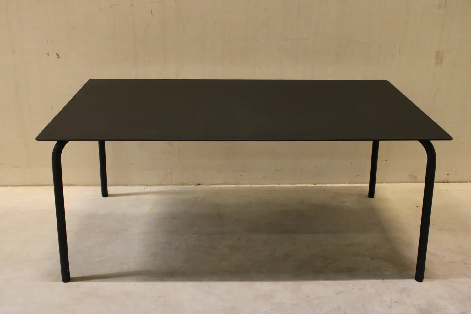 B-Ware Serax Tisch Table Gartentisch Schwarz Aluminium August Outdoor Siehe Text/Fotos - 5400959017145