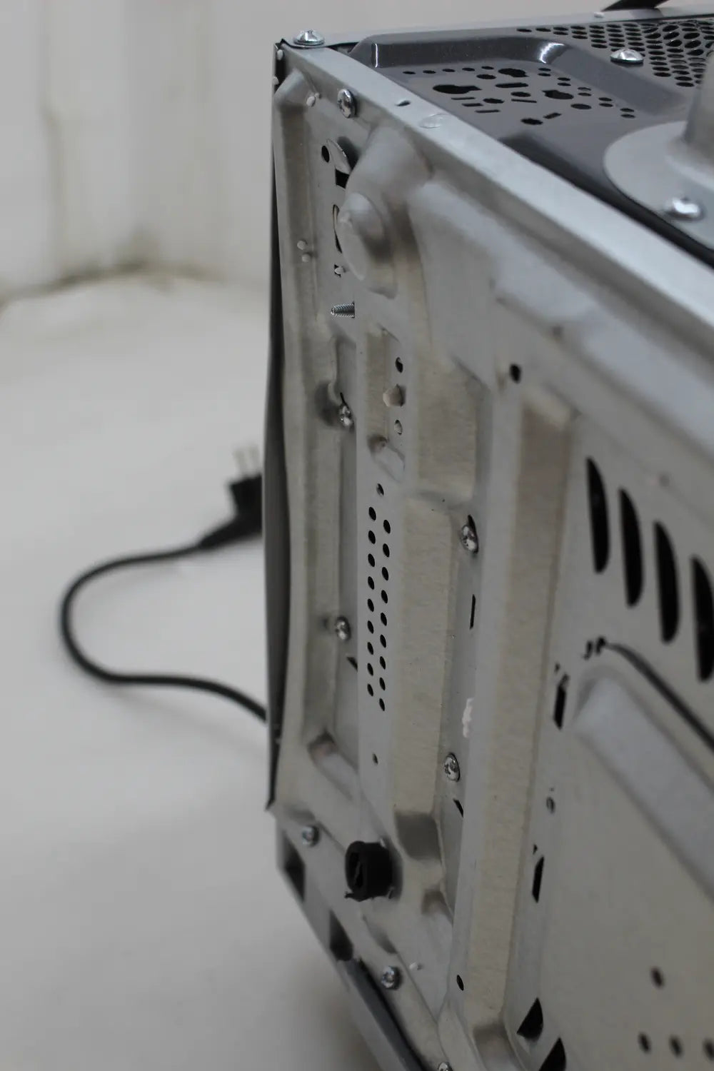 D-Ware Severin Mikrowelle Grill Heßluft 7773 10 Programme 20l Defekware - 4008146041280