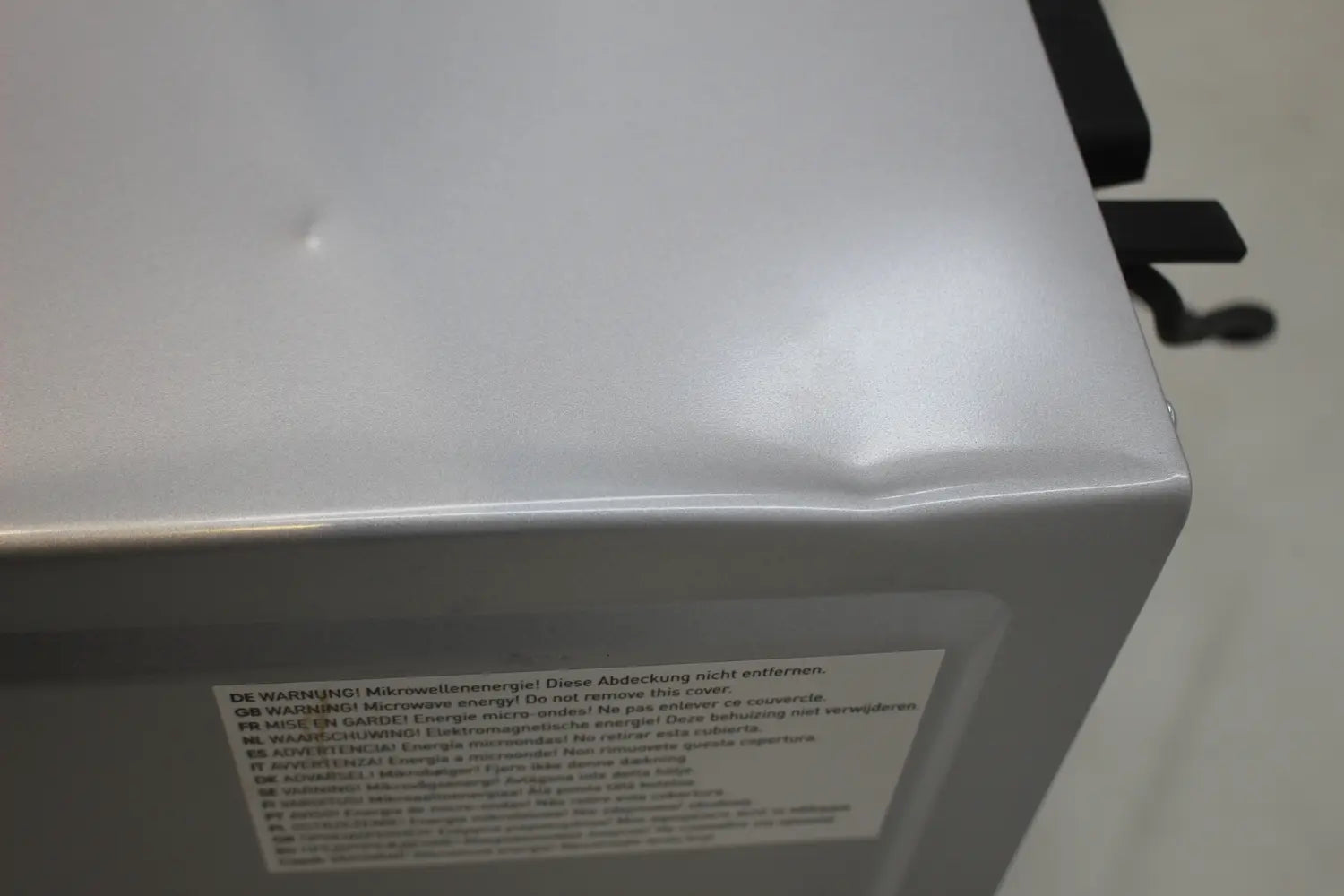 D-Ware Severin Mikrowelle Grill Heßluft 7773 10 Programme 20l Defekware - 4008146041280