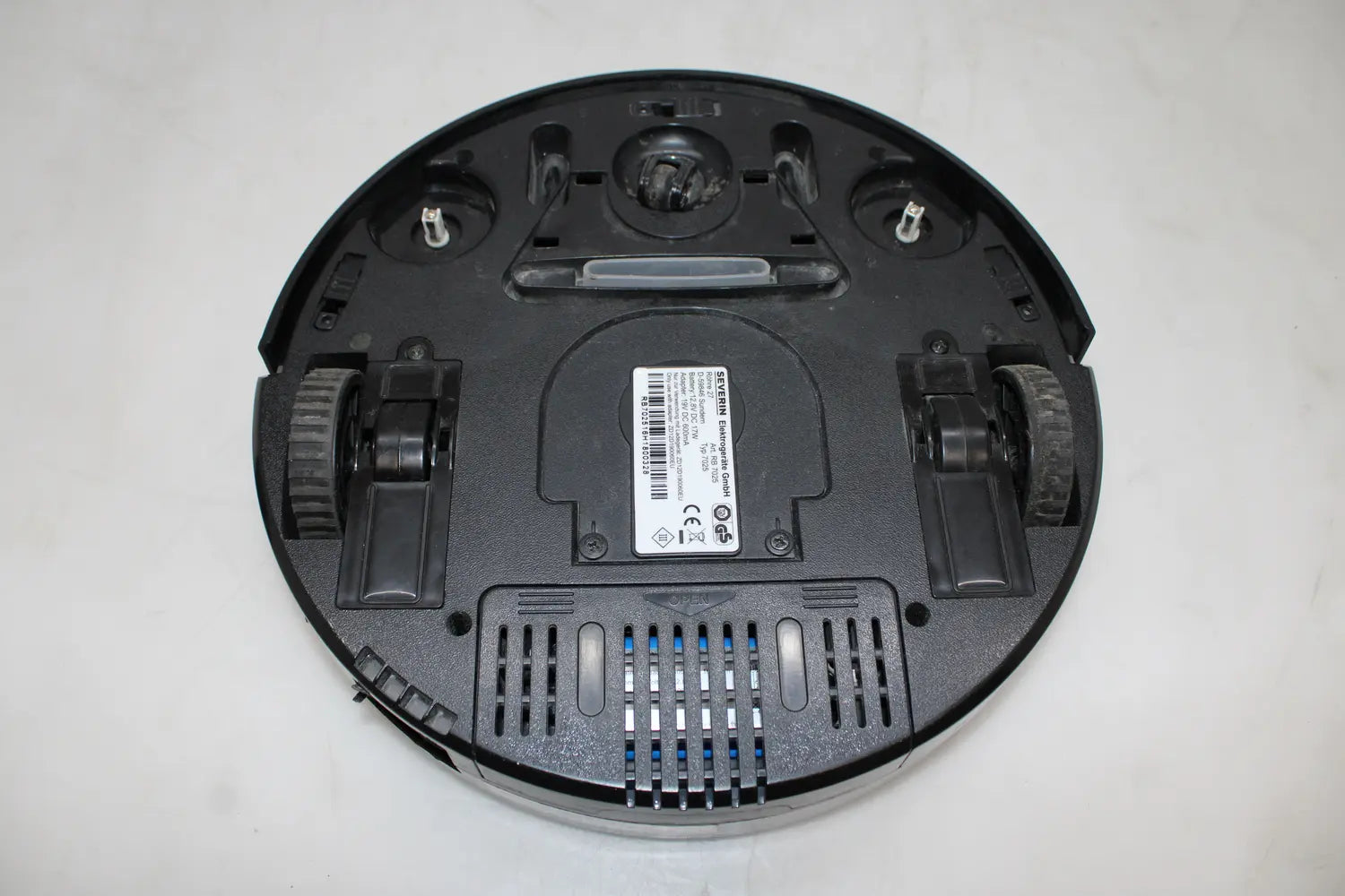 D-Ware Severin Saugroboter Chill Grau Rot Schwarz Extra Leise Staubsauger Defektware964 - 4008146016400