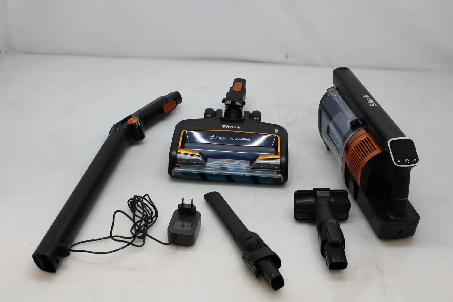 C-Ware Shark Iz300 Eu Universal Akku Zyklon Staubsauger Handstaubsauger Siehe Text/Foto - 622356242950