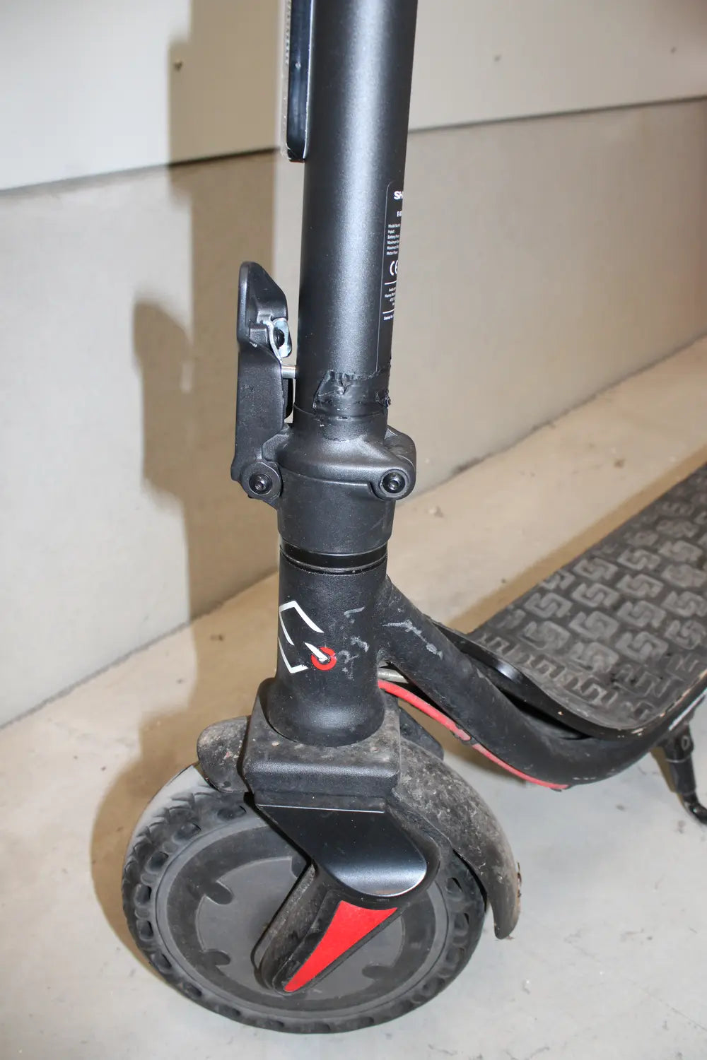 D-Ware Sharp Core S3 E Scooter Schwarz Li Ion 7500 M Ah Straßenzulassung Defektware - 5903802467741