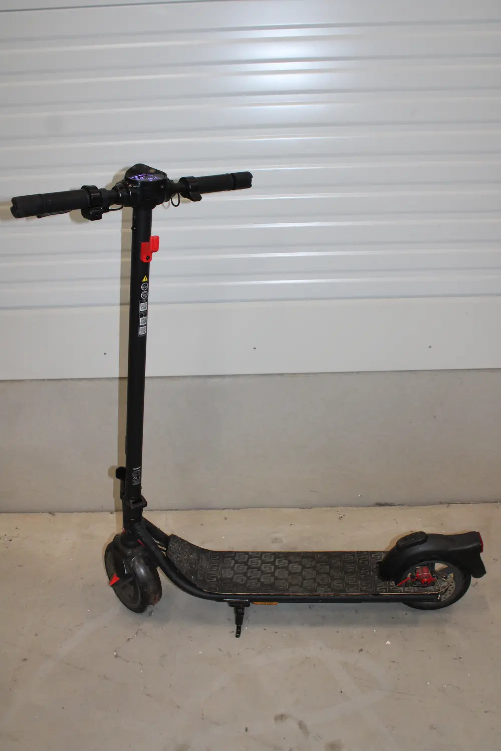 D-Ware Sharp Core S3 E Scooter Schwarz Li Ion 7500 M Ah Straßenzulassung Defektware - 5903802467741