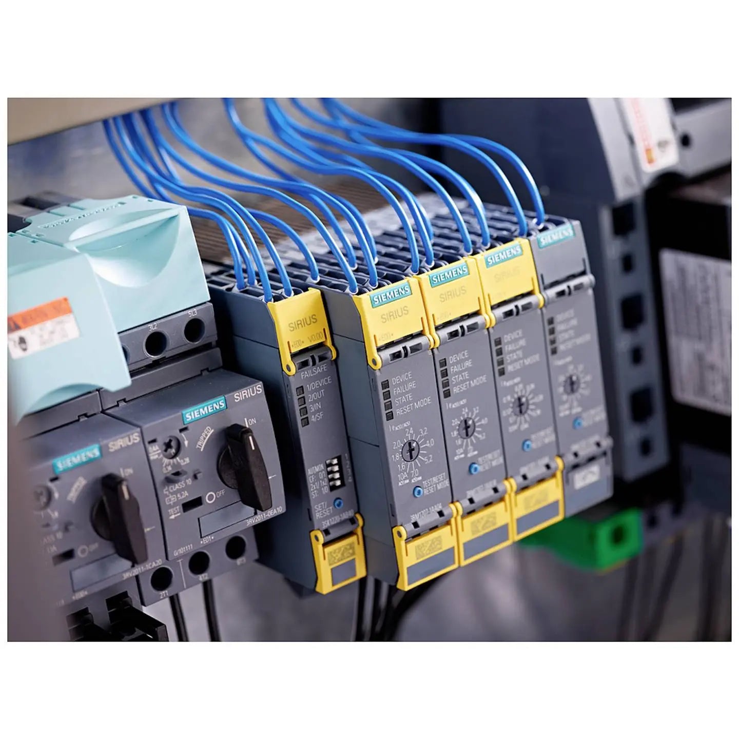 B-Ware Siemens Sicherheitsschaltgerät Relais Sirius 3 Sk1 3 Sk1111 1 Aw20 Grundgerät 110 V - 4011209913516
