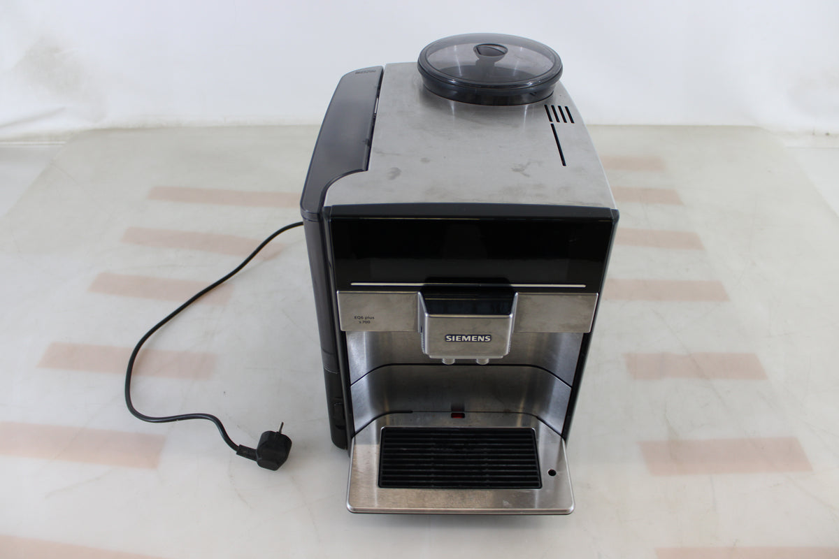 Siemens Hausgeräte Kaffeevollautomat EQ 6 plus S700 Edelstahl 300g 1,7l 1500W - 4242003858851
