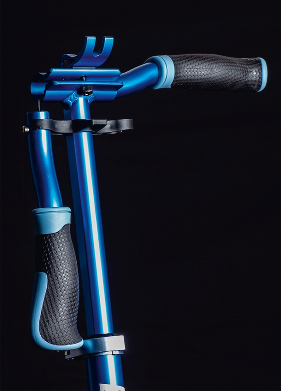 Six Degrees Aluminium Scooter Roller Tretroller Cityroller Kinder 205 Mm Blau B-Ware - 4260341185095