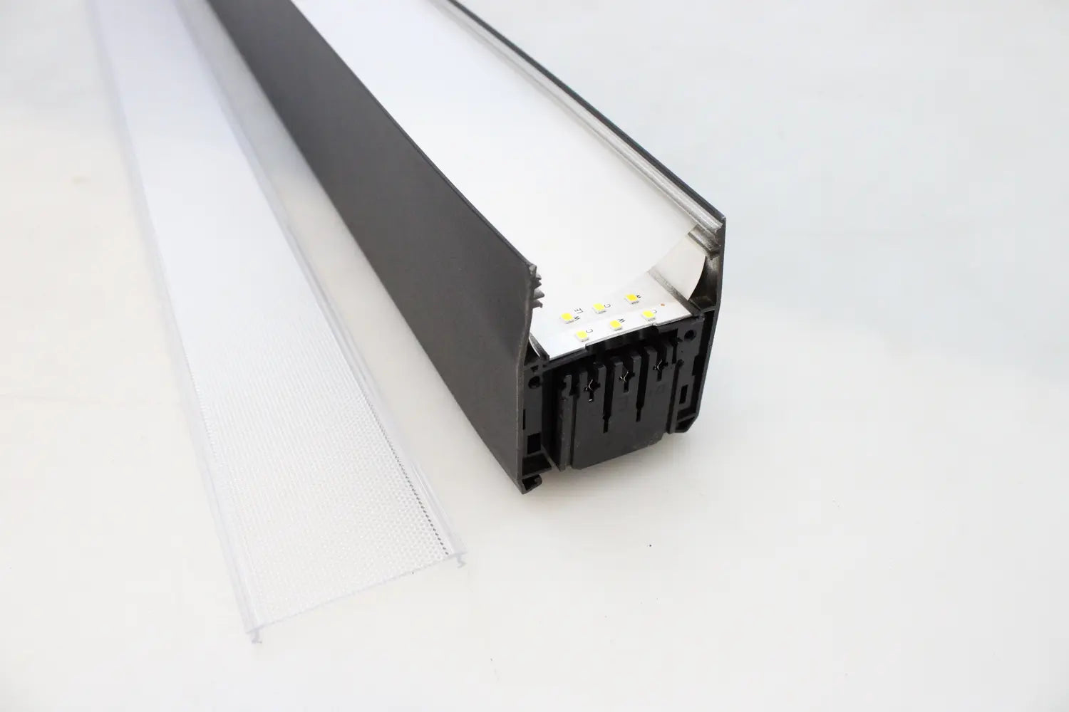 C-Ware Slc Deckenleuchte Lampe Led Click Cct Länge 140 Cm Siehe Text/Foto - 7070938078597