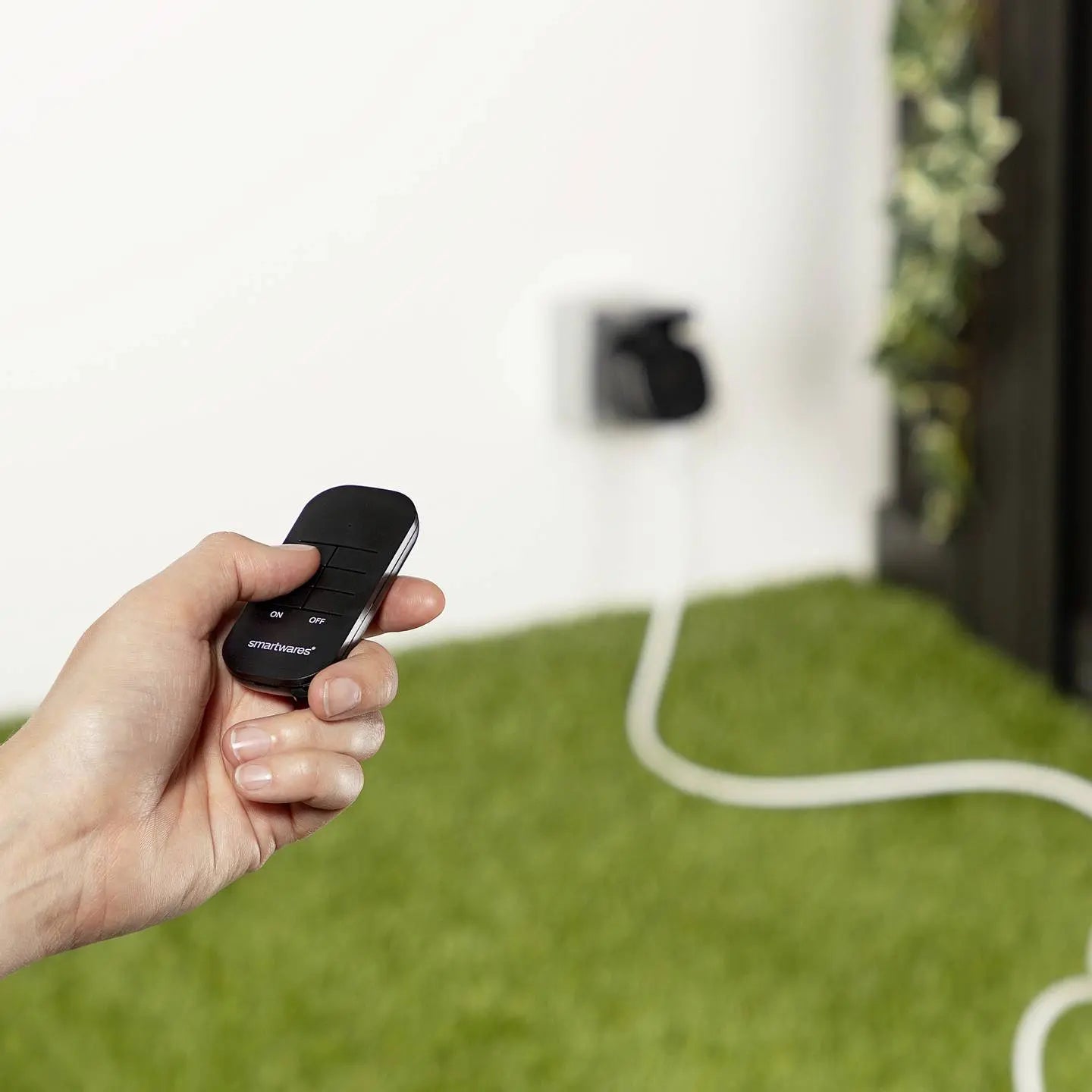 B-Ware Smartwares 2 Funksteckdosen Set Steckdosenschalter Mini Fernbedienung Außen Ip44 - 8711658435169