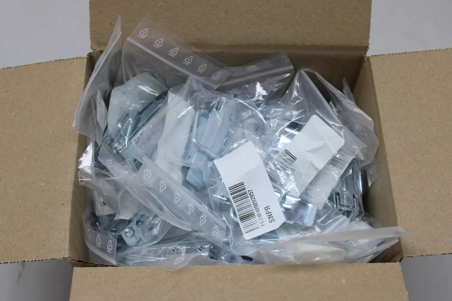 B-Ware Vormann Spannverschluss Ungelocht 87mm 33mm Sta Roh Verzinkt 58 Stück - 4003984160261