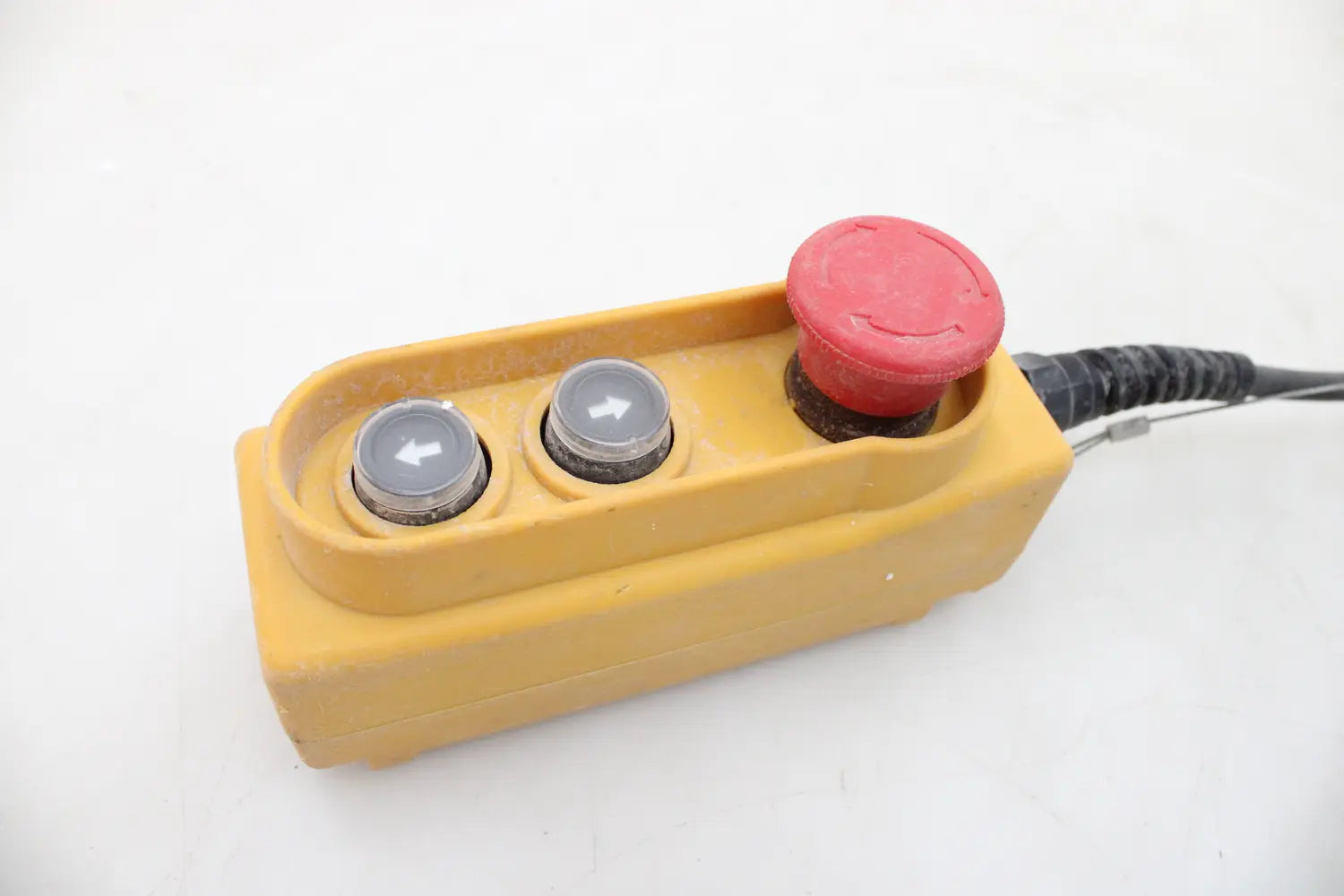 D-Ware Stier Elektrischer Seilzug Motorseilzug Seilwinde Tragkraft 999 Kg 1600 W Defekt - 4251709614791
