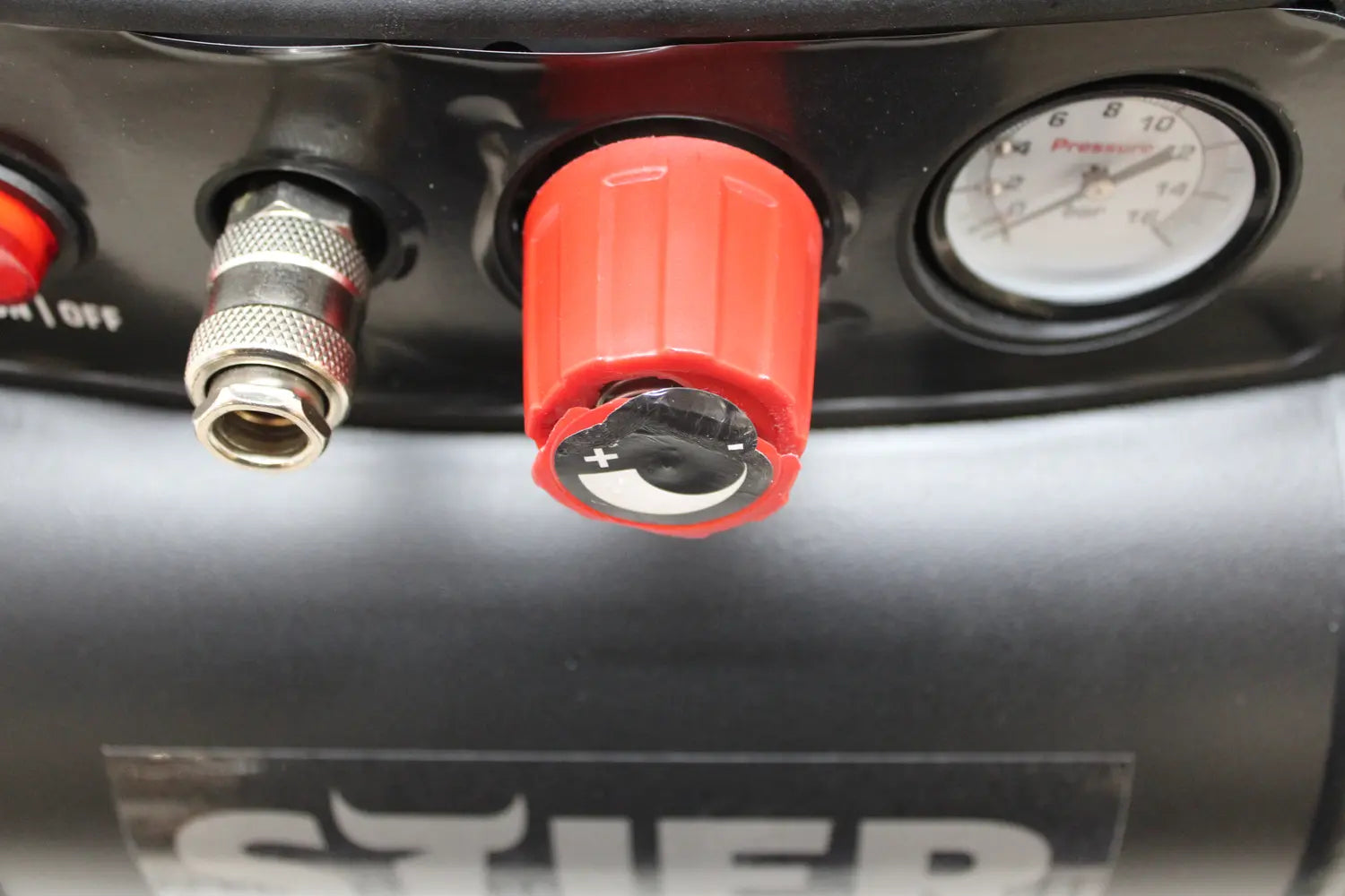 B-Ware Stier Kompressor Verdichter Mkt 215 8 6 ölfrei Kolbenkompressor Siehe Text/Foto - 4251709642824